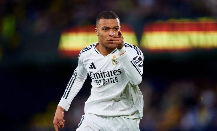 姆巴佩展现领袖风范，助皇马连场进球胜巴萨