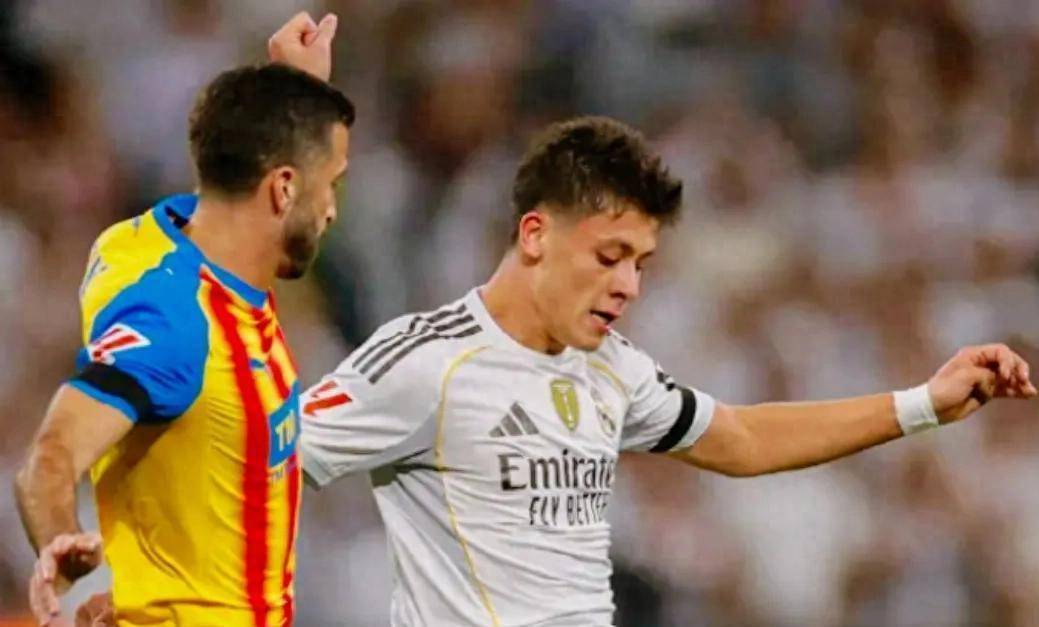 皇马4-0大胜，姆巴佩12分钟进2球，四大奇迹，三个真相